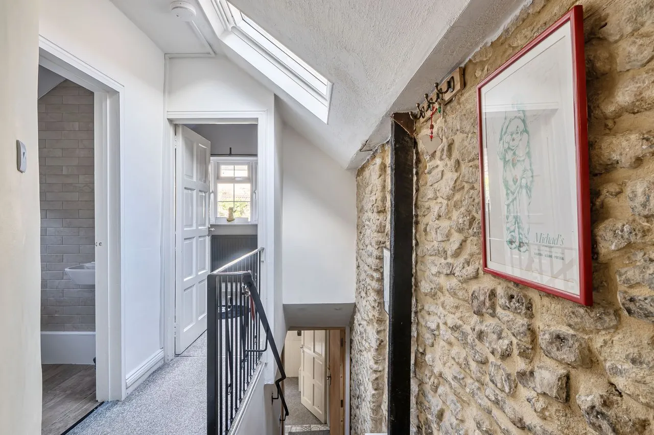High Street, Bruton, BA10, photo 13