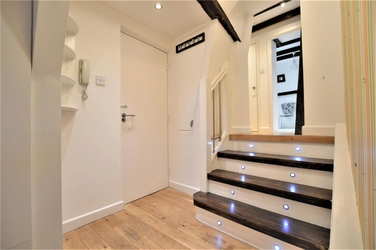 Broad Street, Stamford, PE9, photo 3