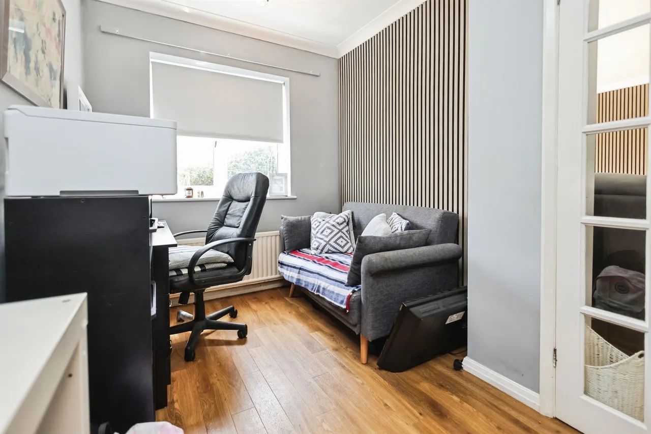 Merecote Road, Solihull, B92, photo 6