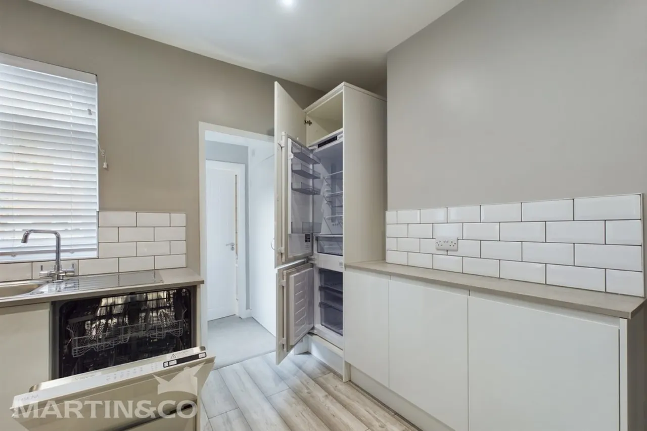 Victoria Road, TN1, photo 6