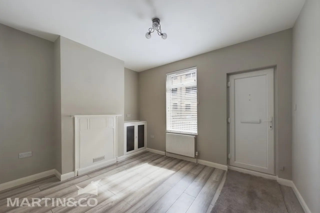 Victoria Road, TN1, photo 2