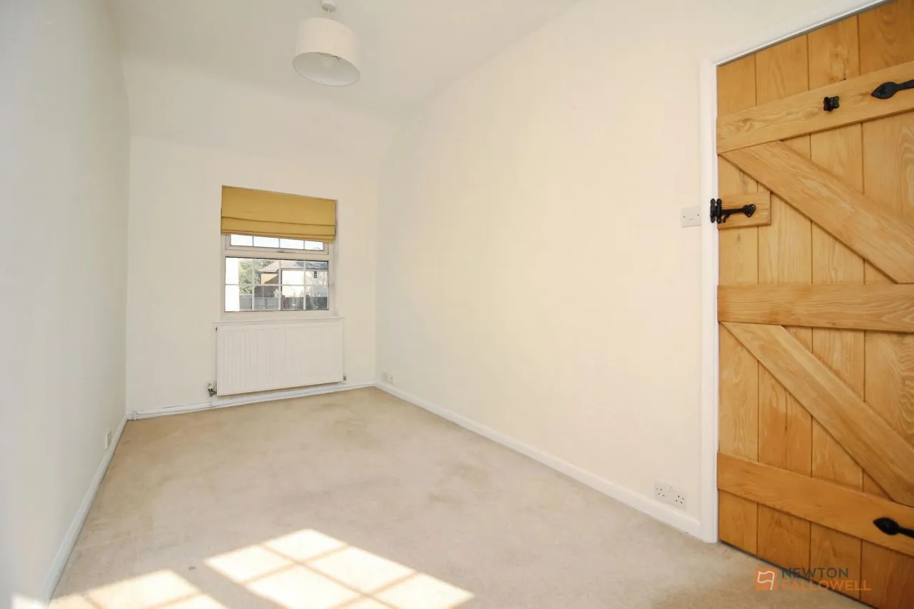 High Street, Syston, LE7, photo 21