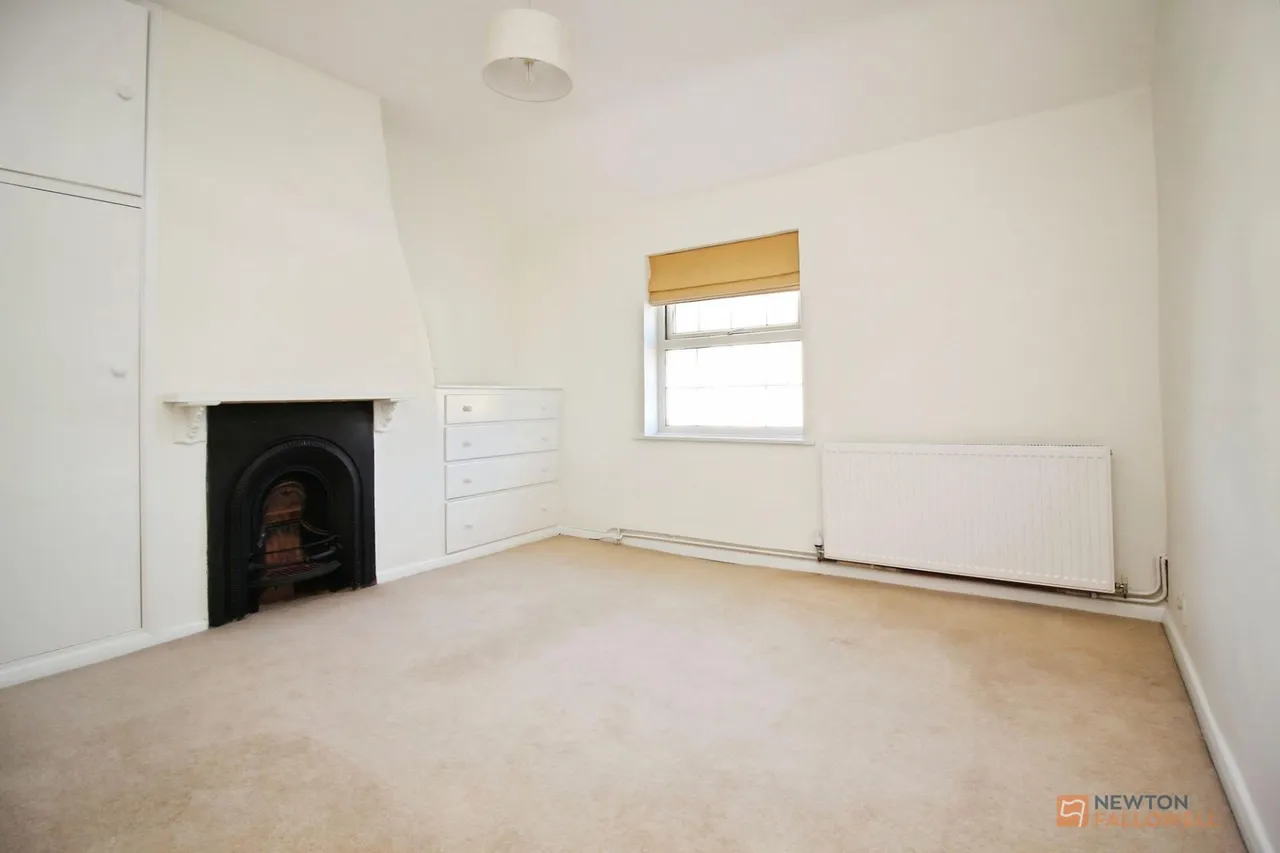 High Street, Syston, LE7, photo 20