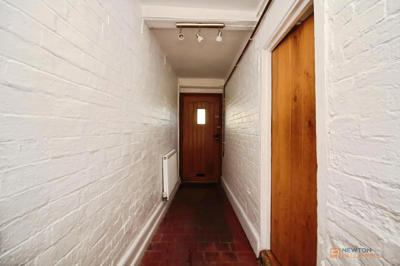 High Street, Syston, LE7, photo 14