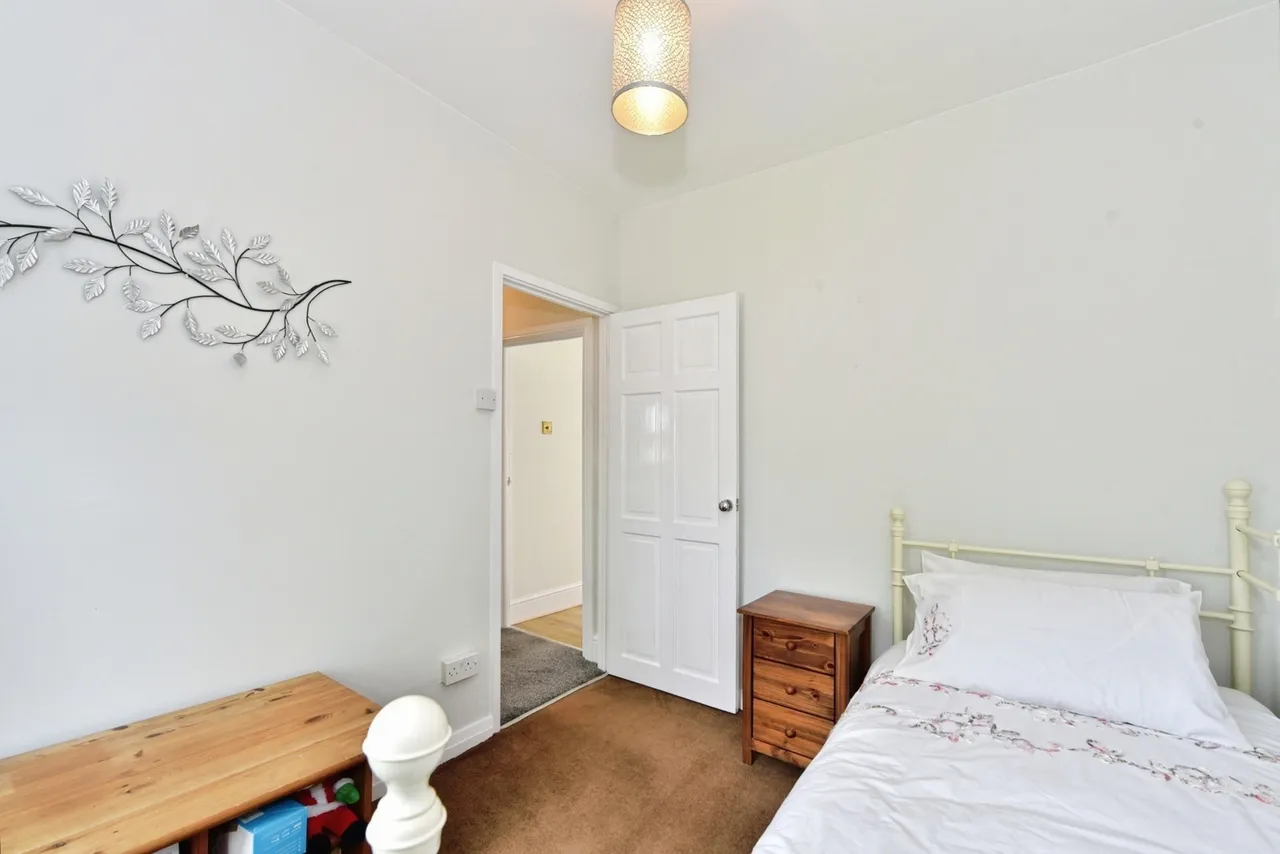 Hall Road, Handsworth, Sheffield, S13, photo 14