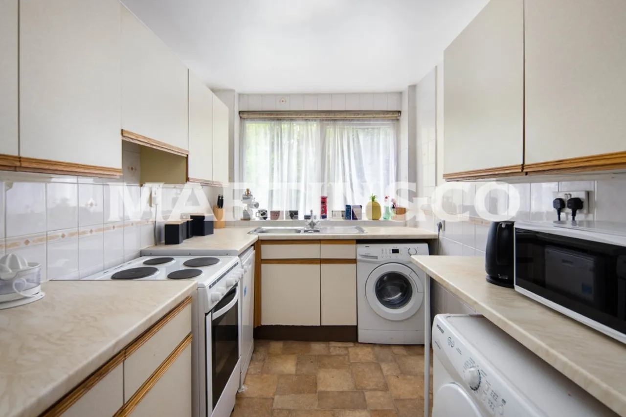 Aldersbrook, London, photo 9