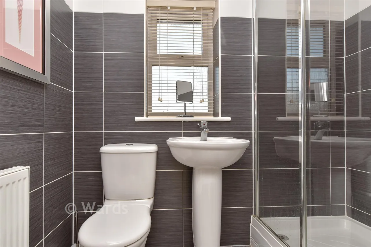 Cliffhouse Avenue, Minster On Sea, ME12, photo 8