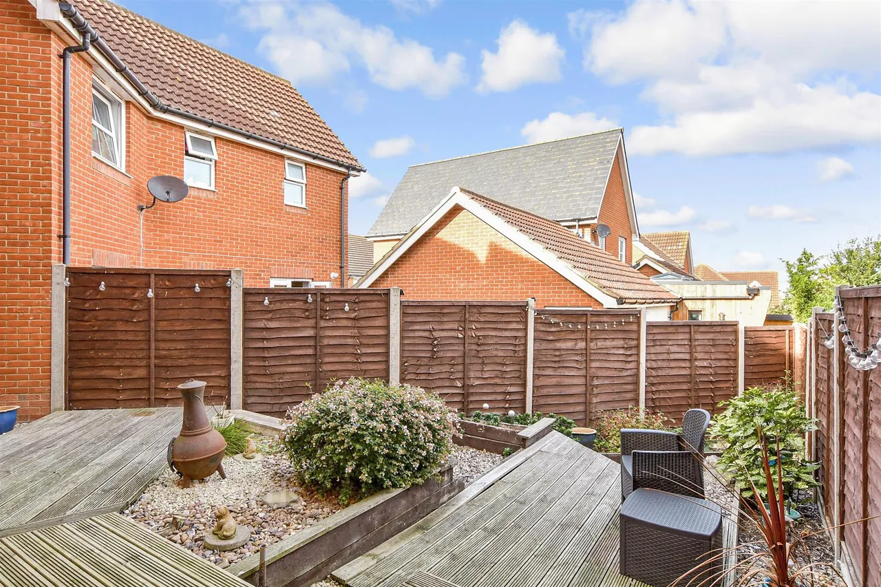 Cliffhouse Avenue, Minster On Sea, ME12, photo 12