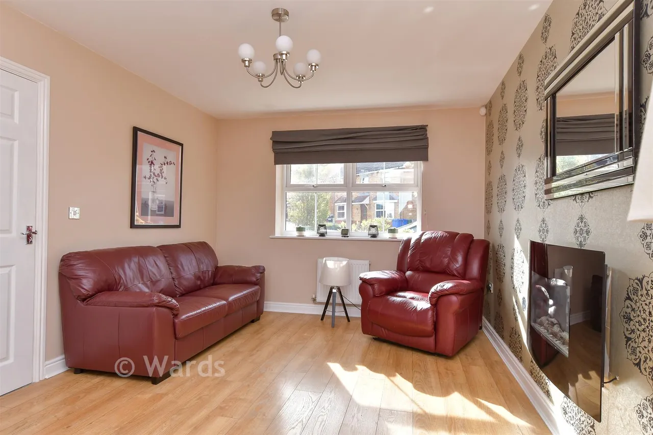 Cliffhouse Avenue, Minster On Sea, ME12, photo 4