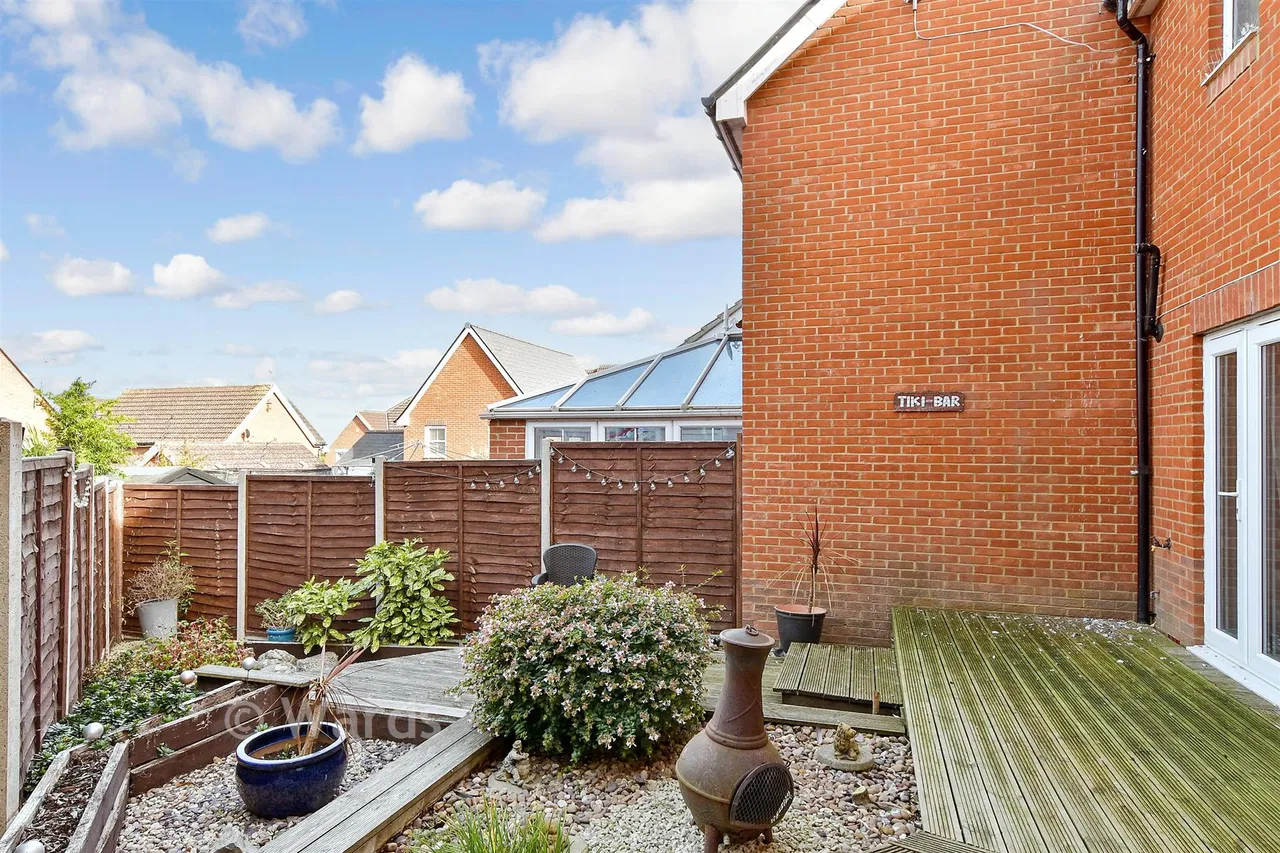 Cliffhouse Avenue, Minster On Sea, ME12, photo 13