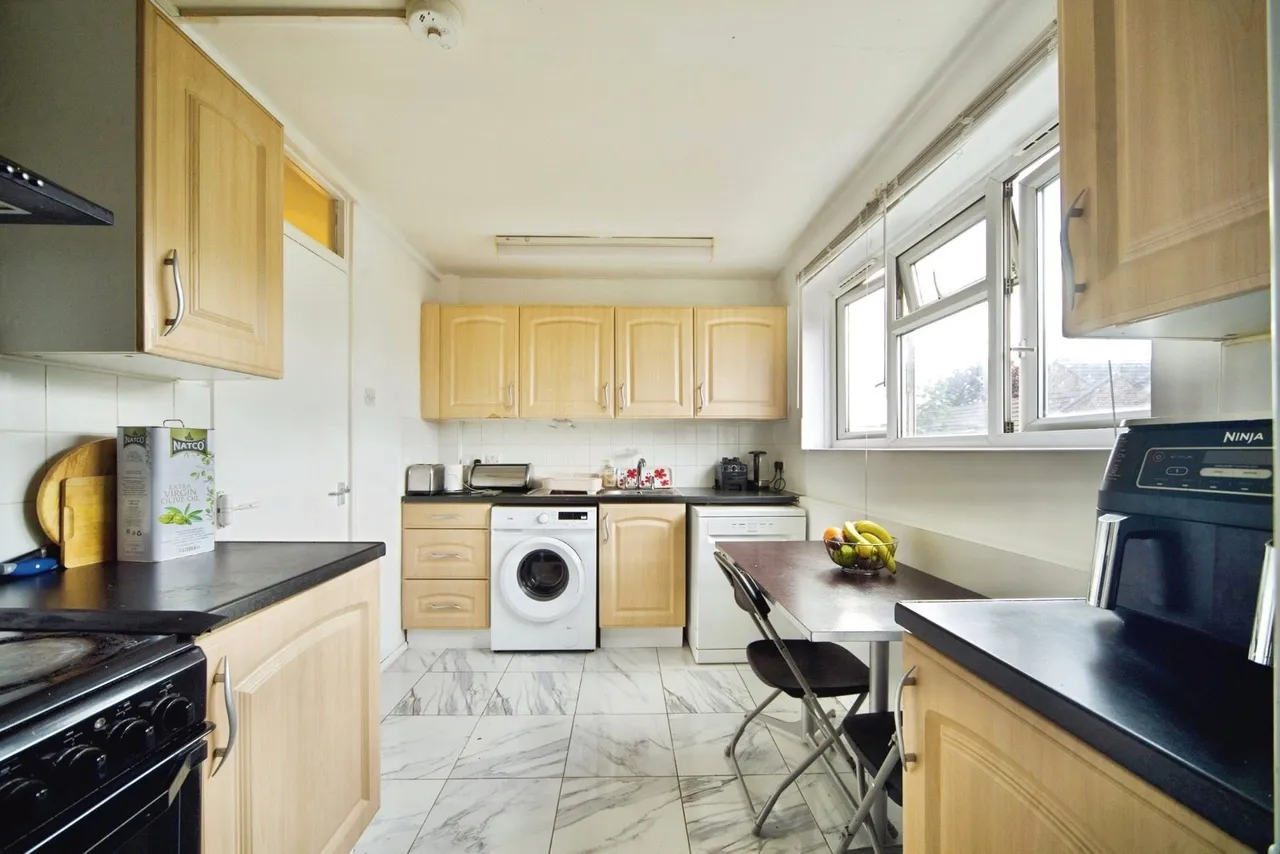 Greenhill Grove, London, E12, photo 9