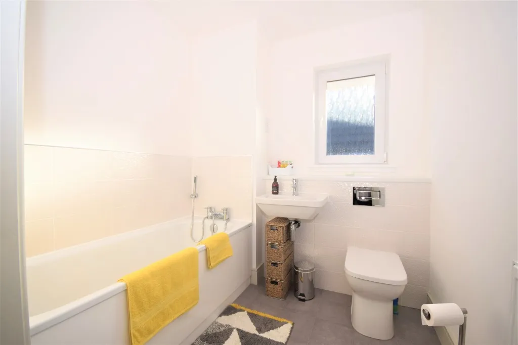 Cedar Court, Auchterarder, PH3, photo 5