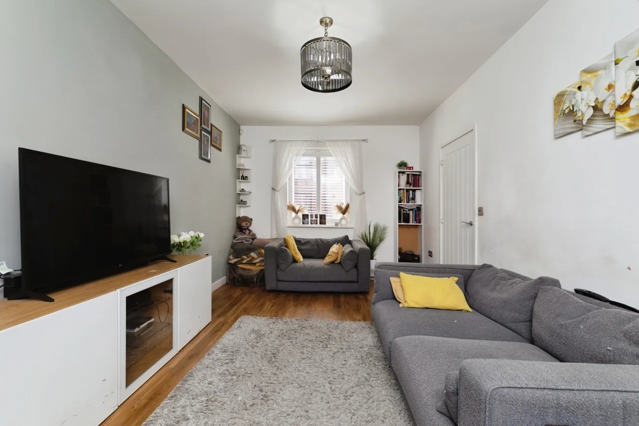 Marine Crescent, ILFORD, Essex, IG6, photo 4