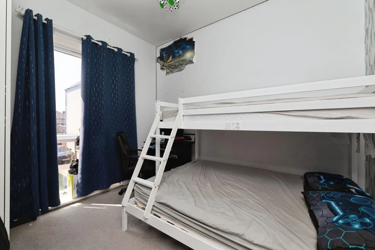 Marine Crescent, ILFORD, Essex, IG6, photo 10