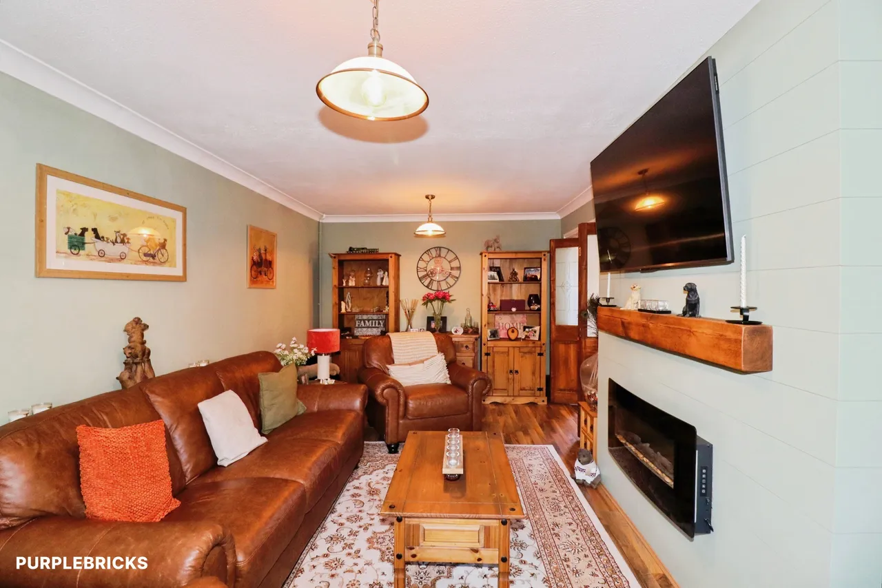 Highlands Close, Needham Market, IP6, photo 3
