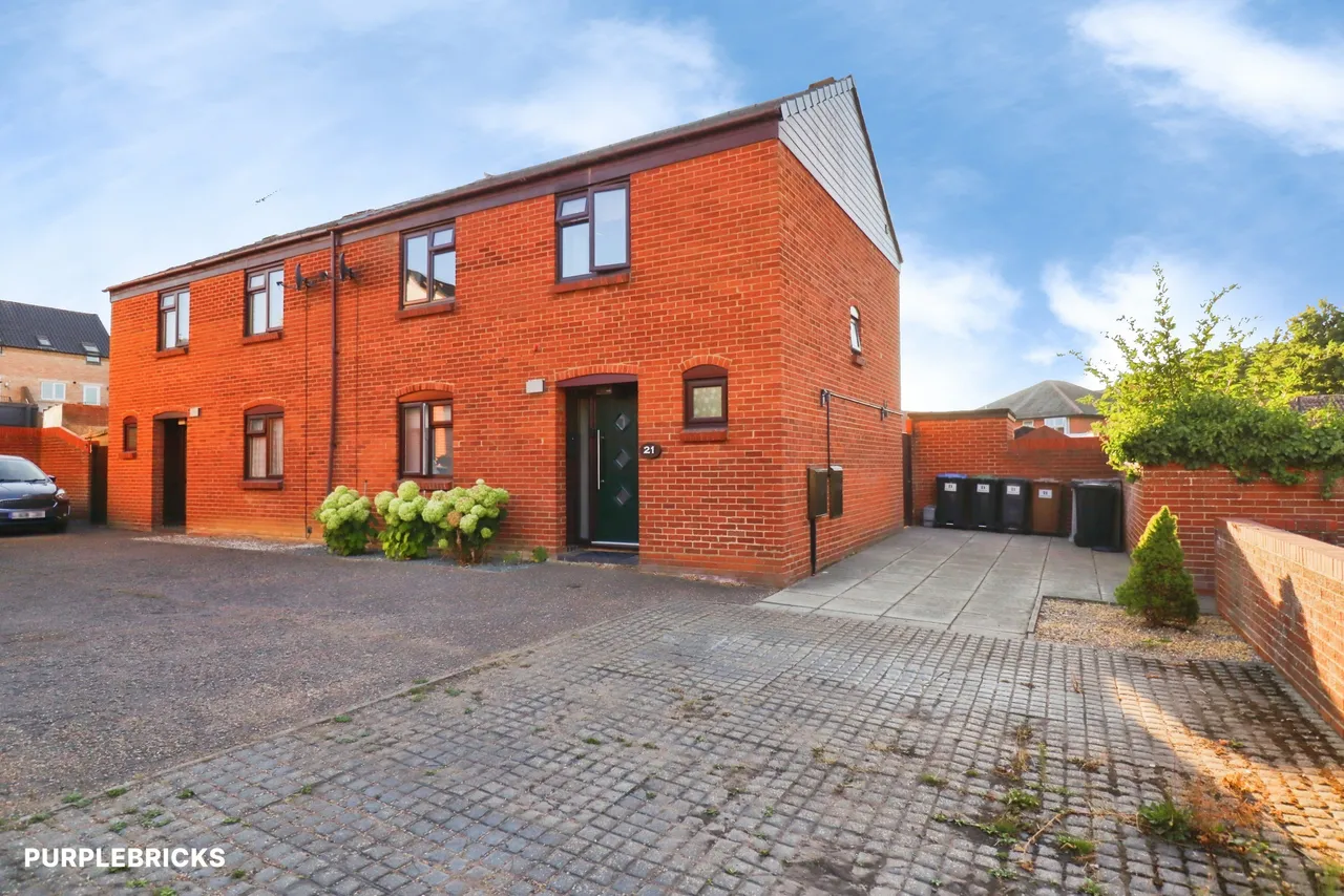 Highlands Close, Needham Market, IP6, photo 2