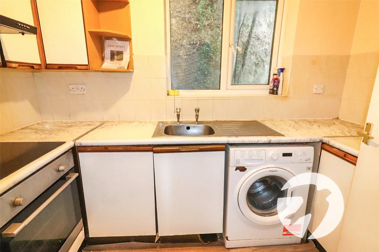 Sandcliff Road, Erith, DA8, photo 6