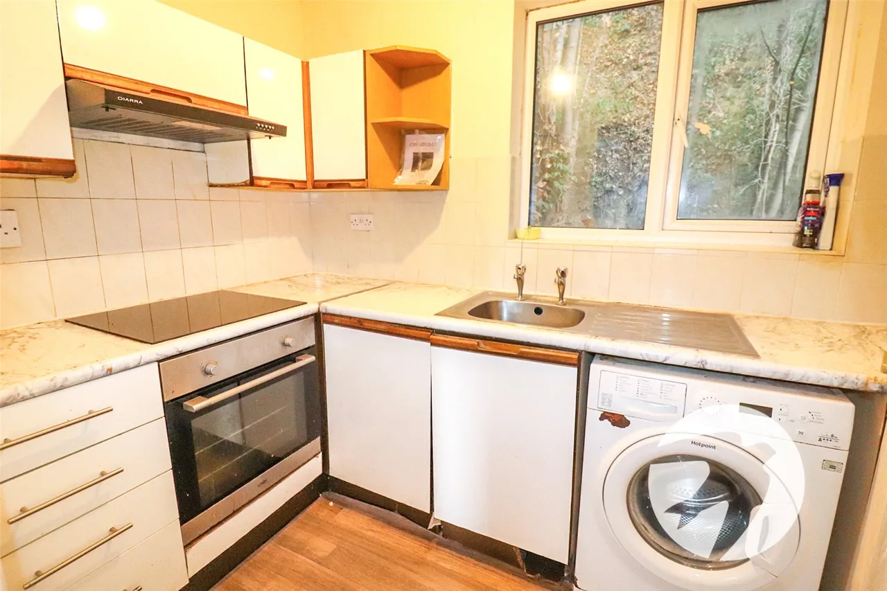 Sandcliff Road, Erith, DA8, photo 5