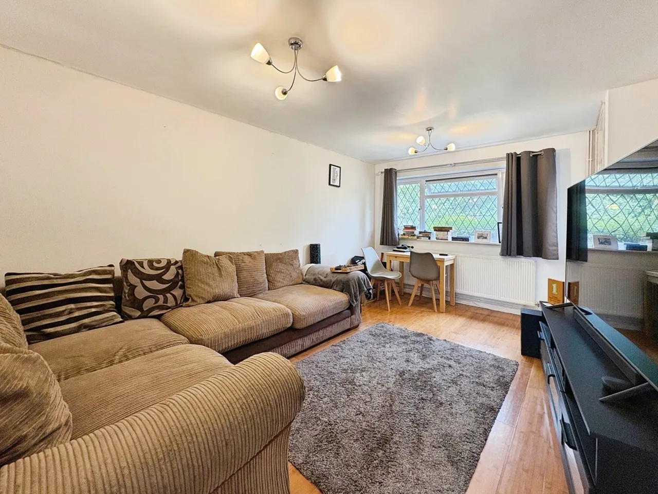 Elm Lane, Tongham, Surrey, GU10 1BX, photo 3