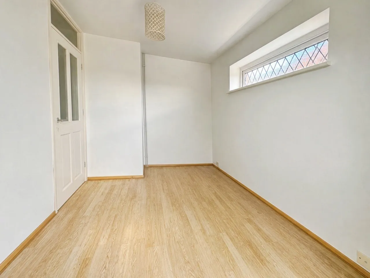Elm Lane, Tongham, Surrey, GU10 1BX, photo 6