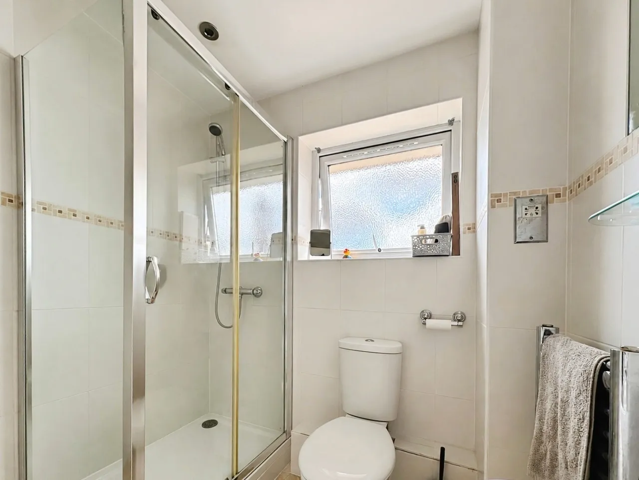 Elm Lane, Tongham, Surrey, GU10 1BX, photo 7