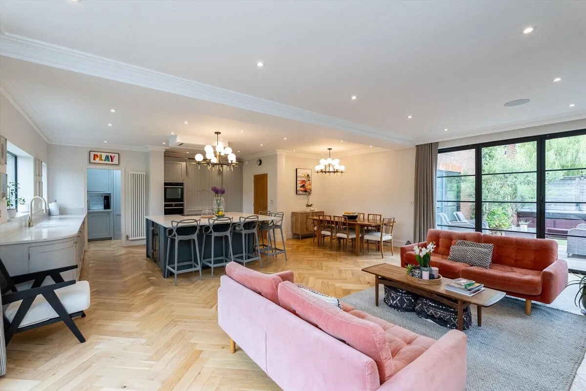 Leatherhead Road, Oxshott, KT22, photo 4