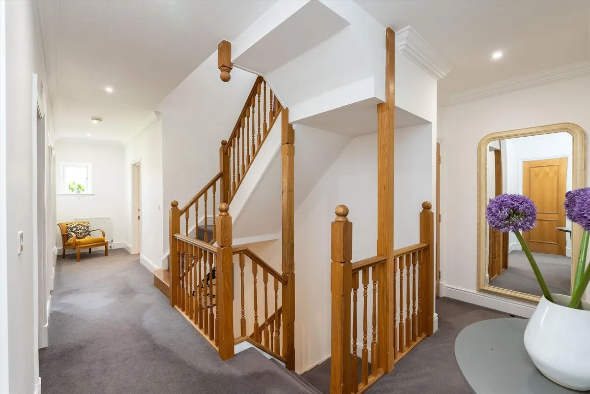 Leatherhead Road, Oxshott, KT22, photo 14