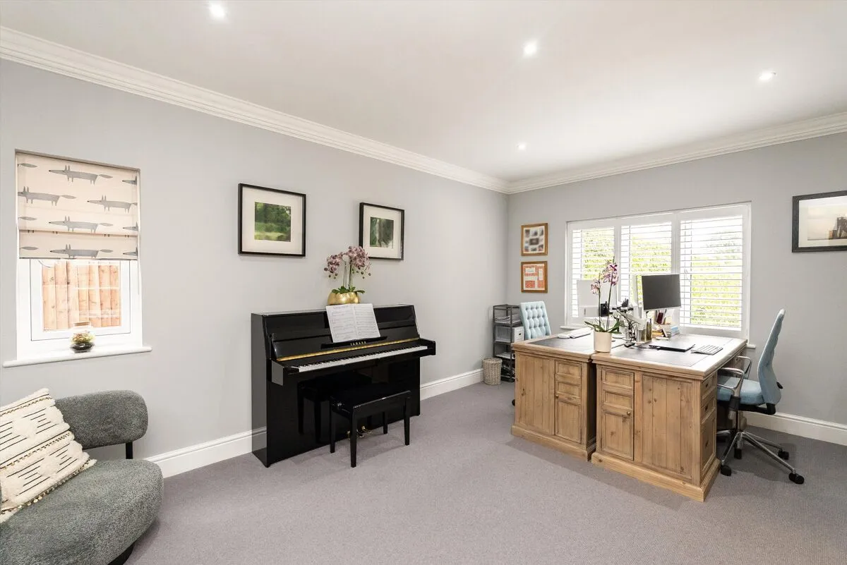 Leatherhead Road, Oxshott, KT22, photo 11