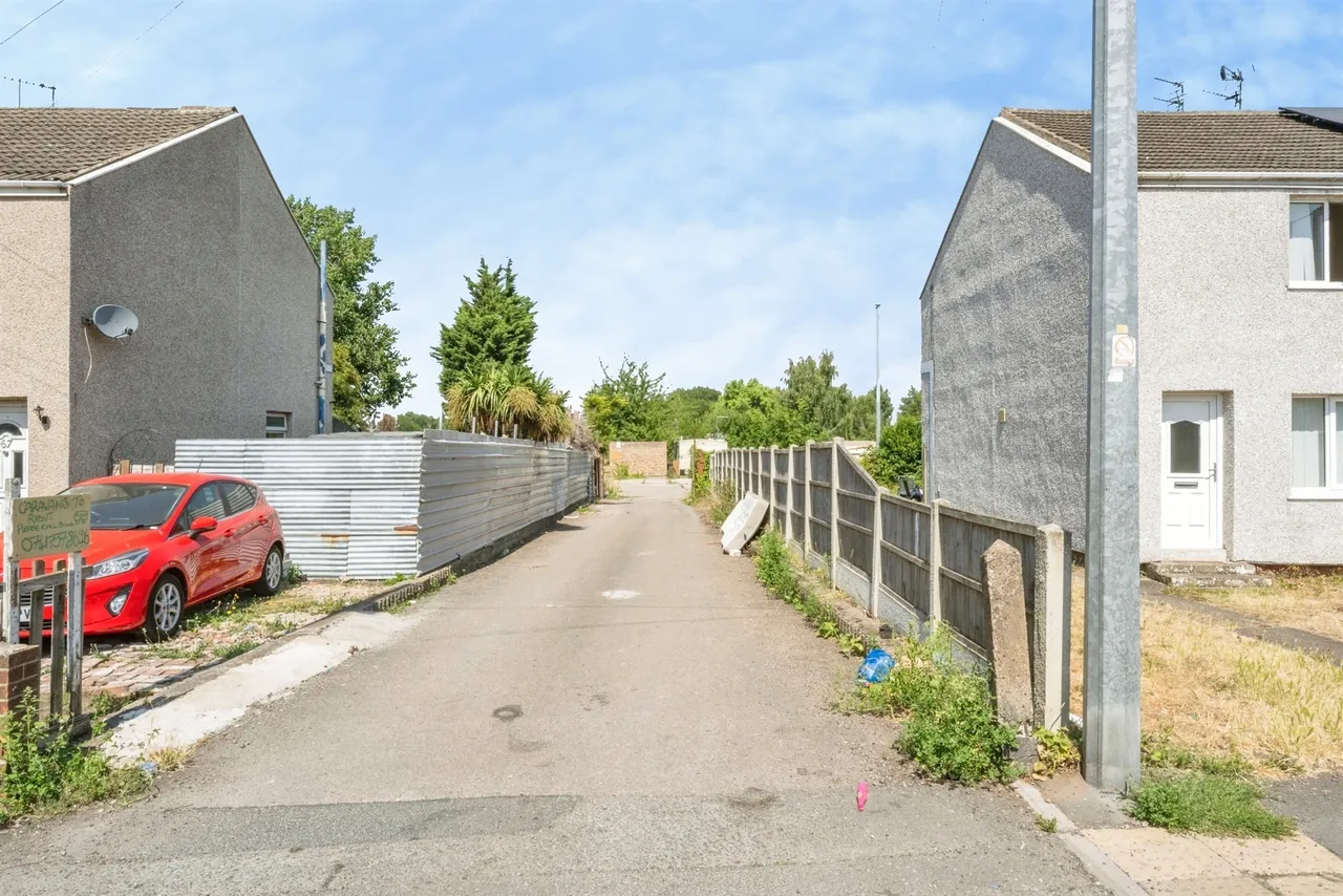 Station Road, Dunscroft, DN7, photo 5