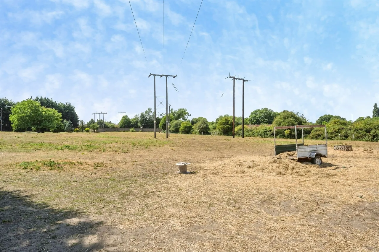 Station Road, Dunscroft, DN7, photo 10
