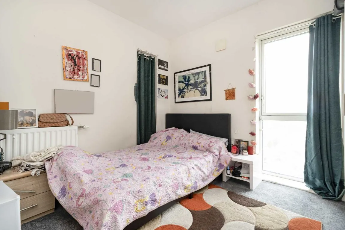 Clarence Avenue, Gants Hill, photo 7