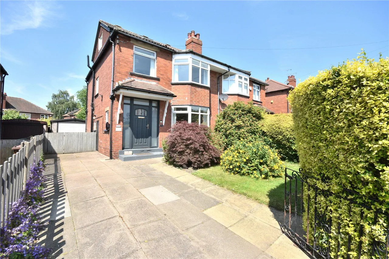 Ring Road, Crossgates, LS15, photo 8