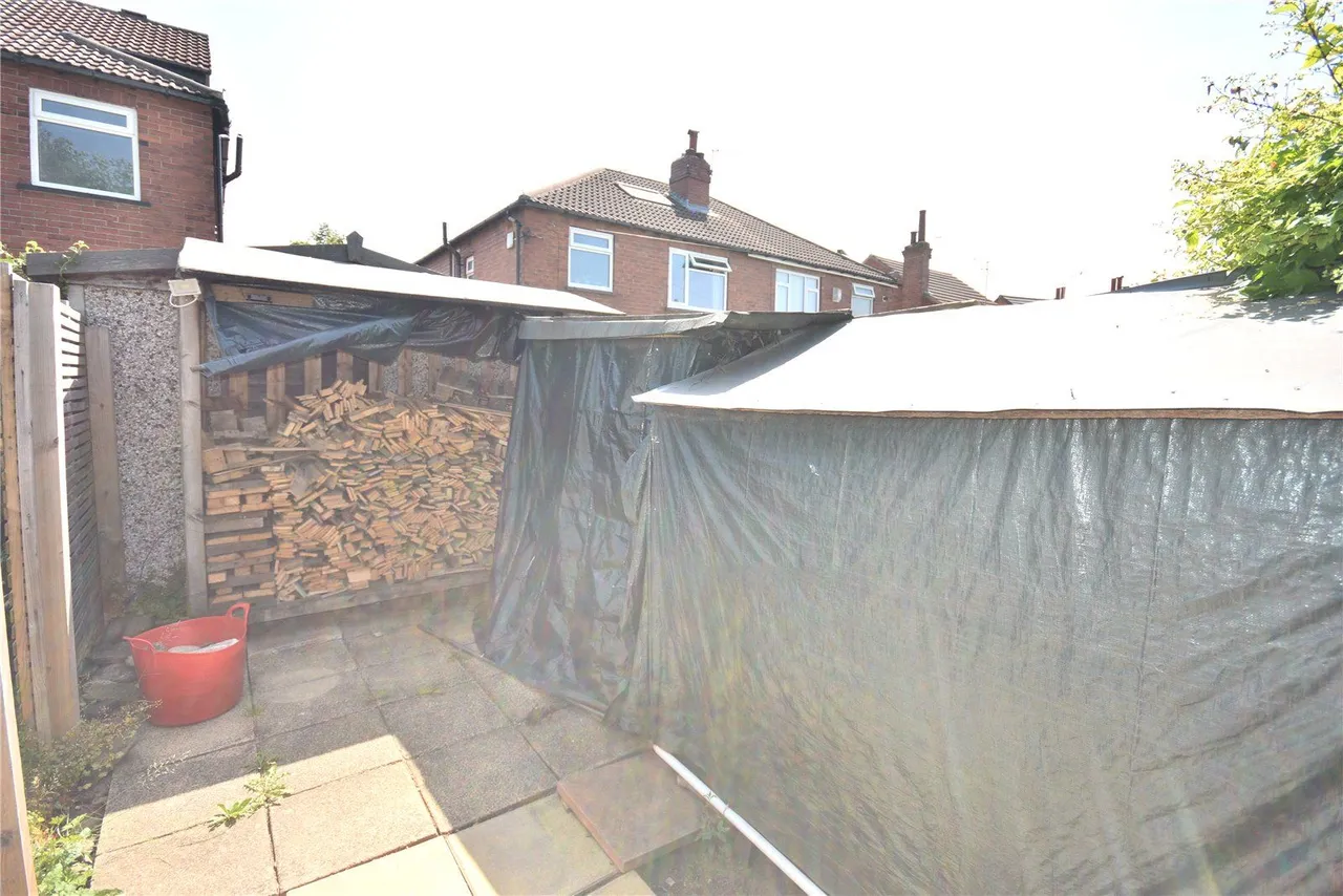 Ring Road, Crossgates, LS15, photo 15