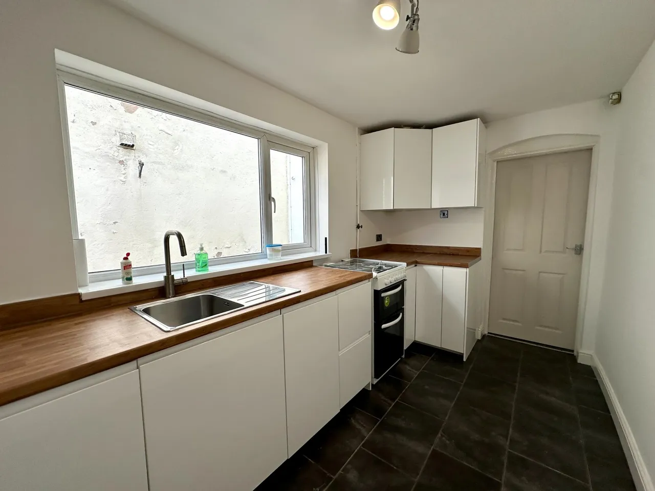 Milton Road, Fallings Park, Wolverhampton, WV10, photo 7