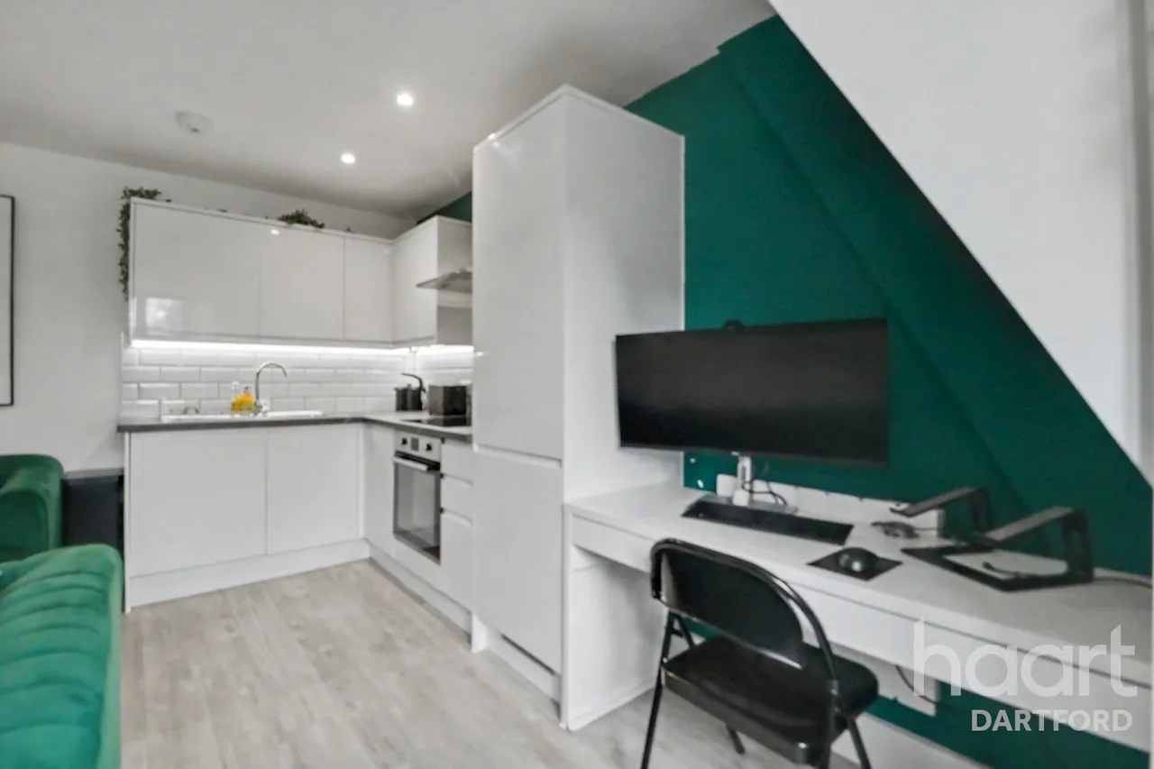 North Ash Road, Longfield, DA3, photo 11