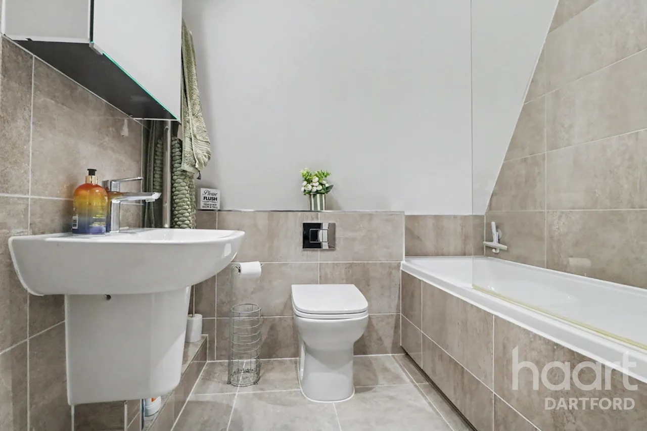 North Ash Road, Longfield, DA3, photo 7
