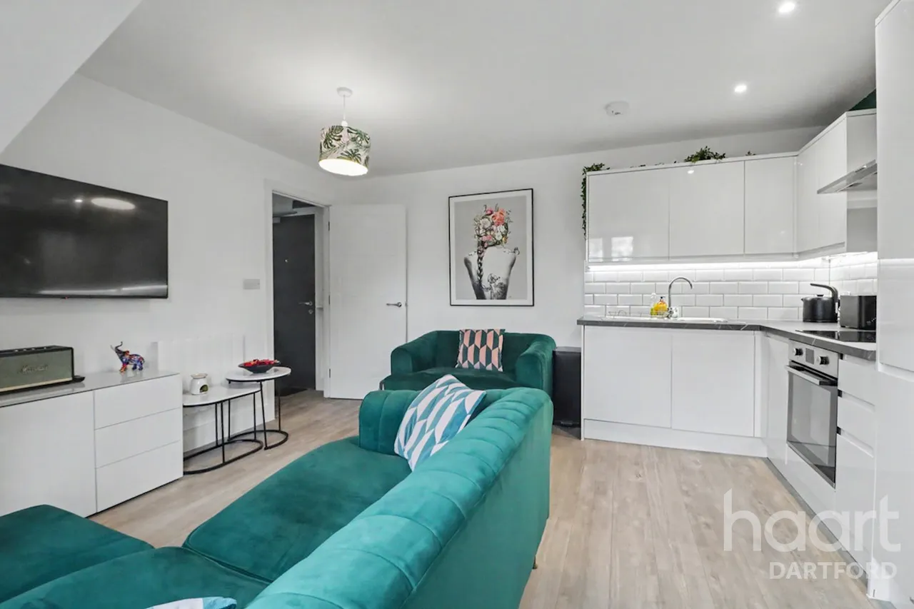 North Ash Road, Longfield, DA3, photo 3