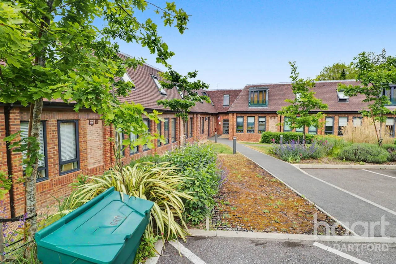 North Ash Road, Longfield, DA3, photo 6