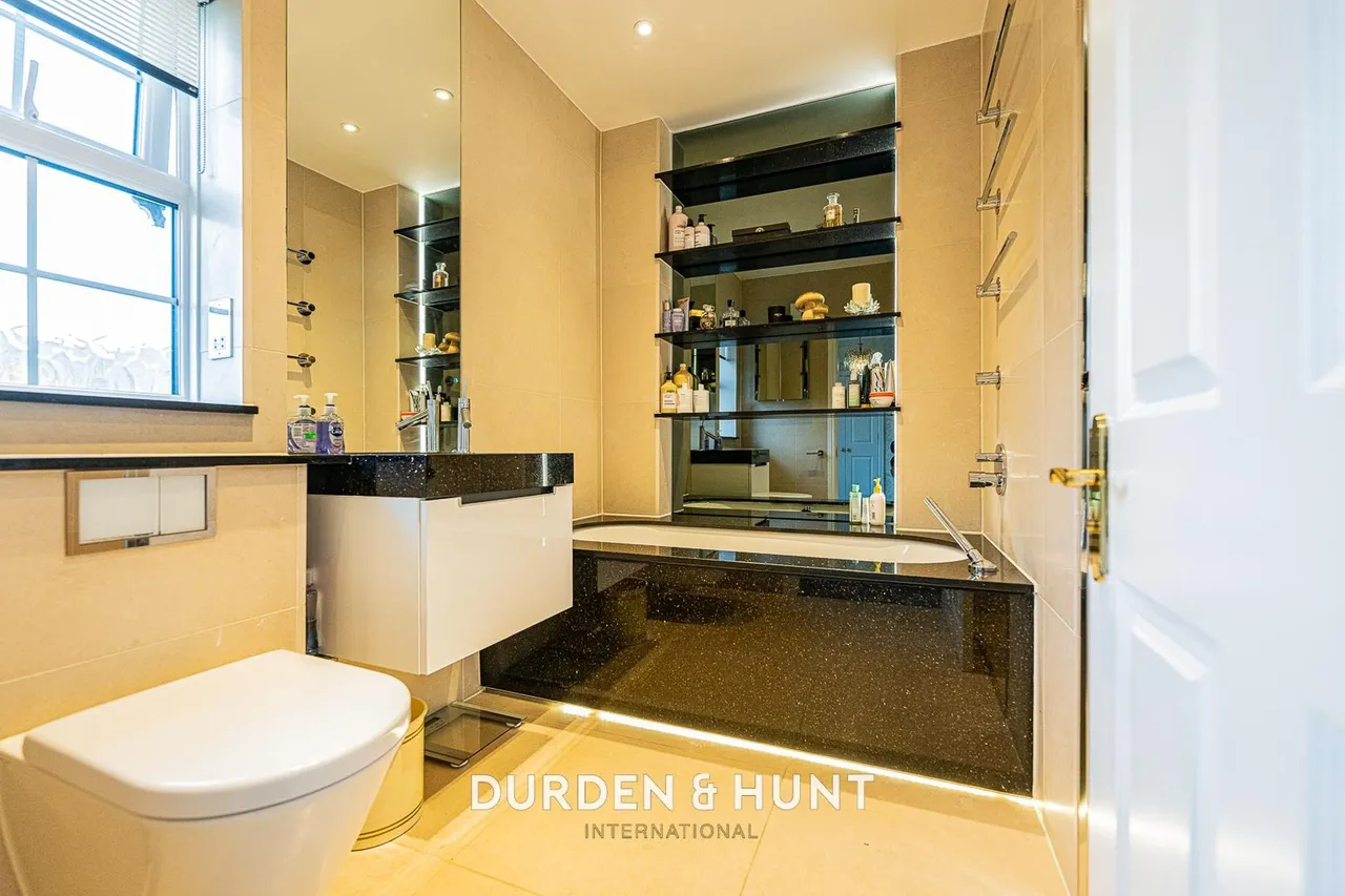 Regents Drive, Woodford Green, IG8, photo 19