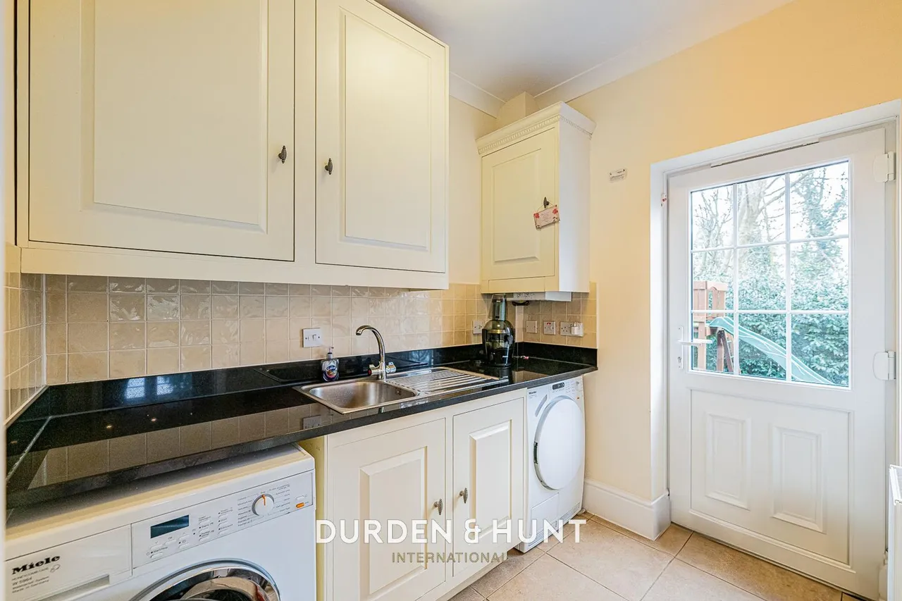 Regents Drive, Woodford Green, IG8, photo 9