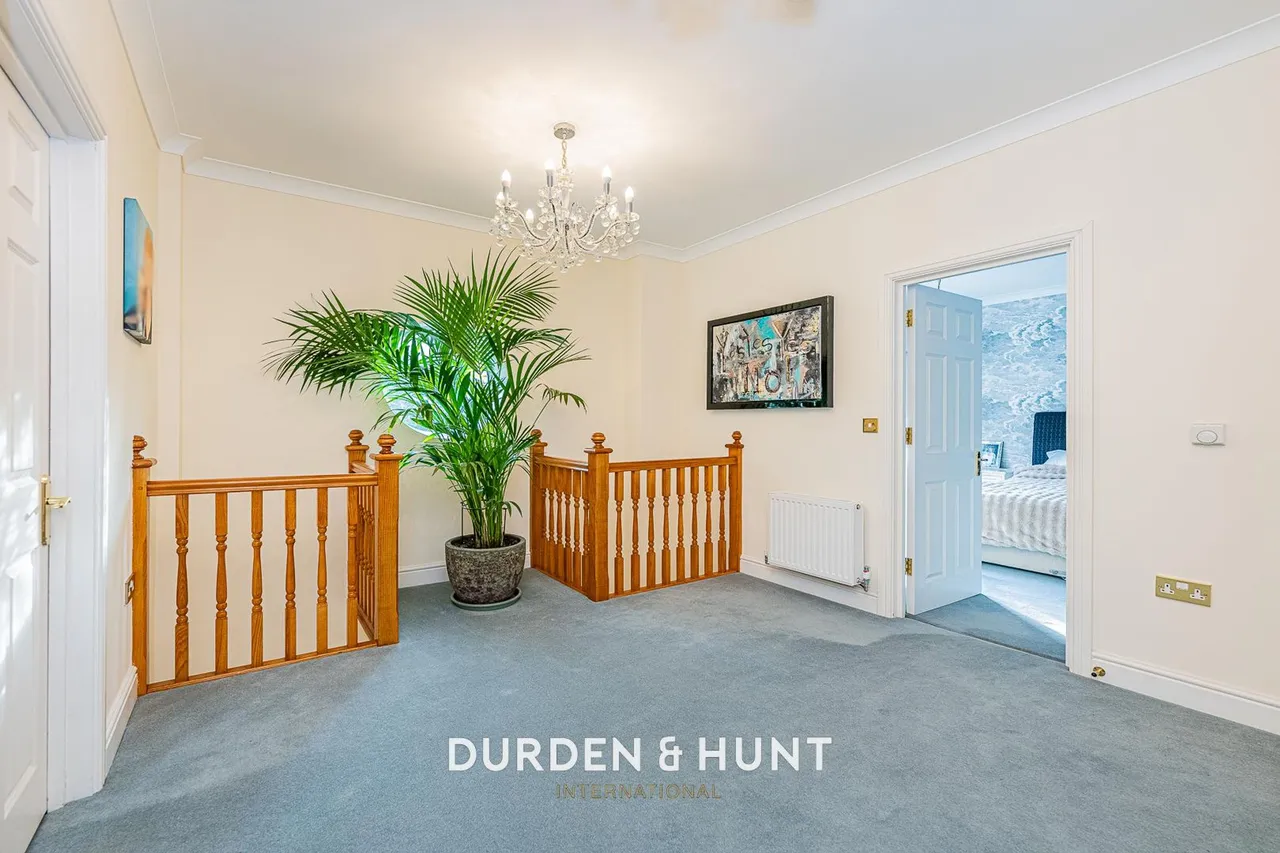 Regents Drive, Woodford Green, IG8, photo 21