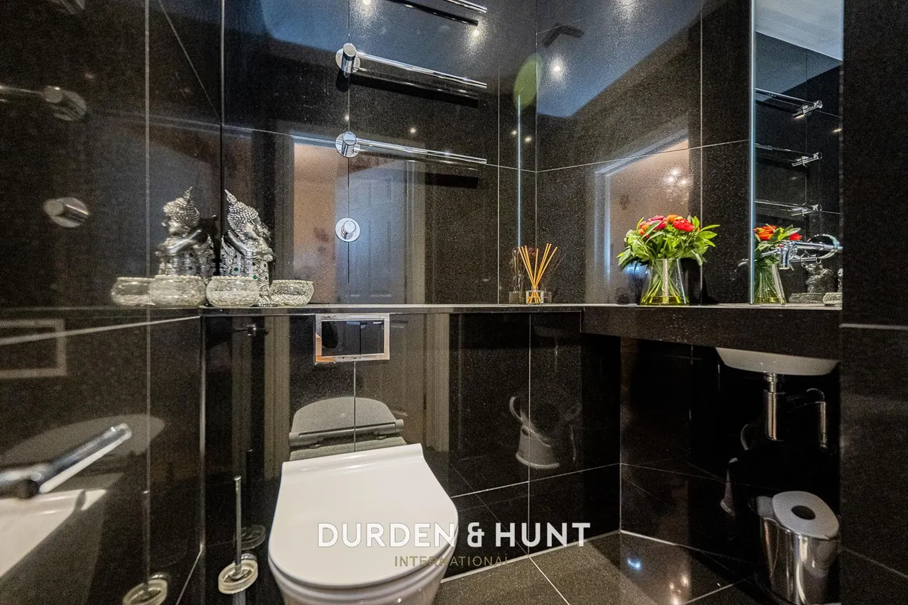 Regents Drive, Woodford Green, IG8, photo 11