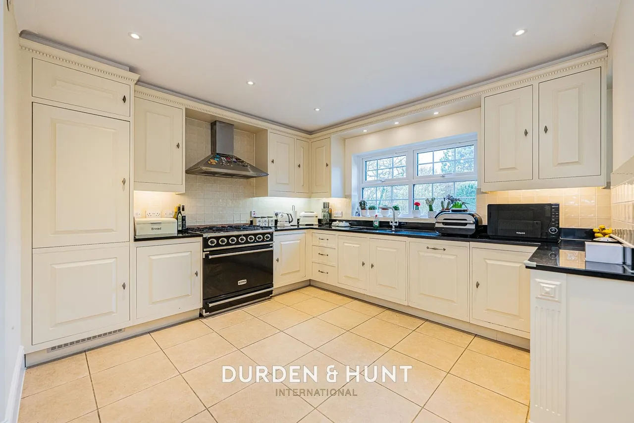 Regents Drive, Woodford Green, IG8, photo 5