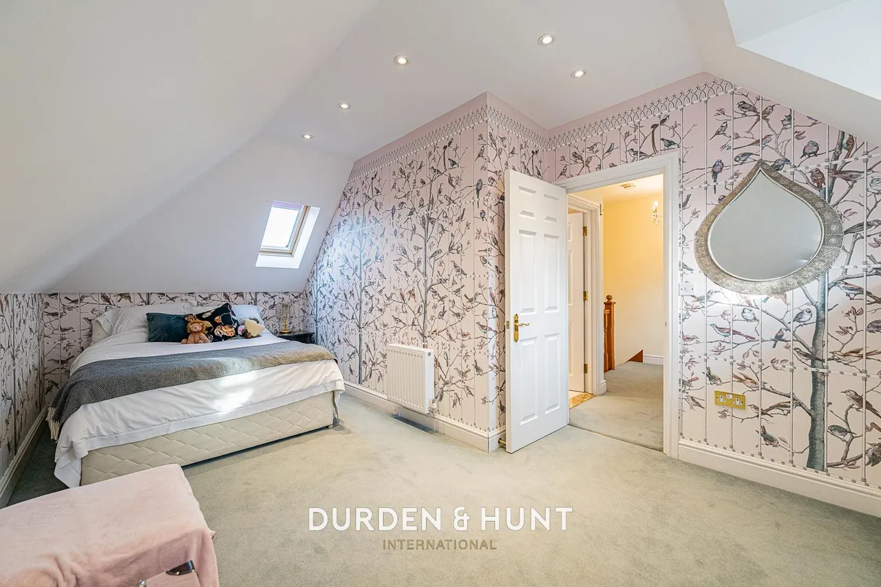 Regents Drive, Woodford Green, IG8, photo 28