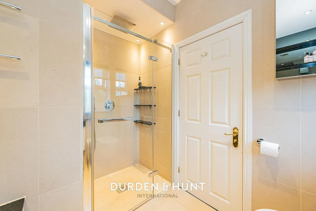 Regents Drive, Woodford Green, IG8, photo 20