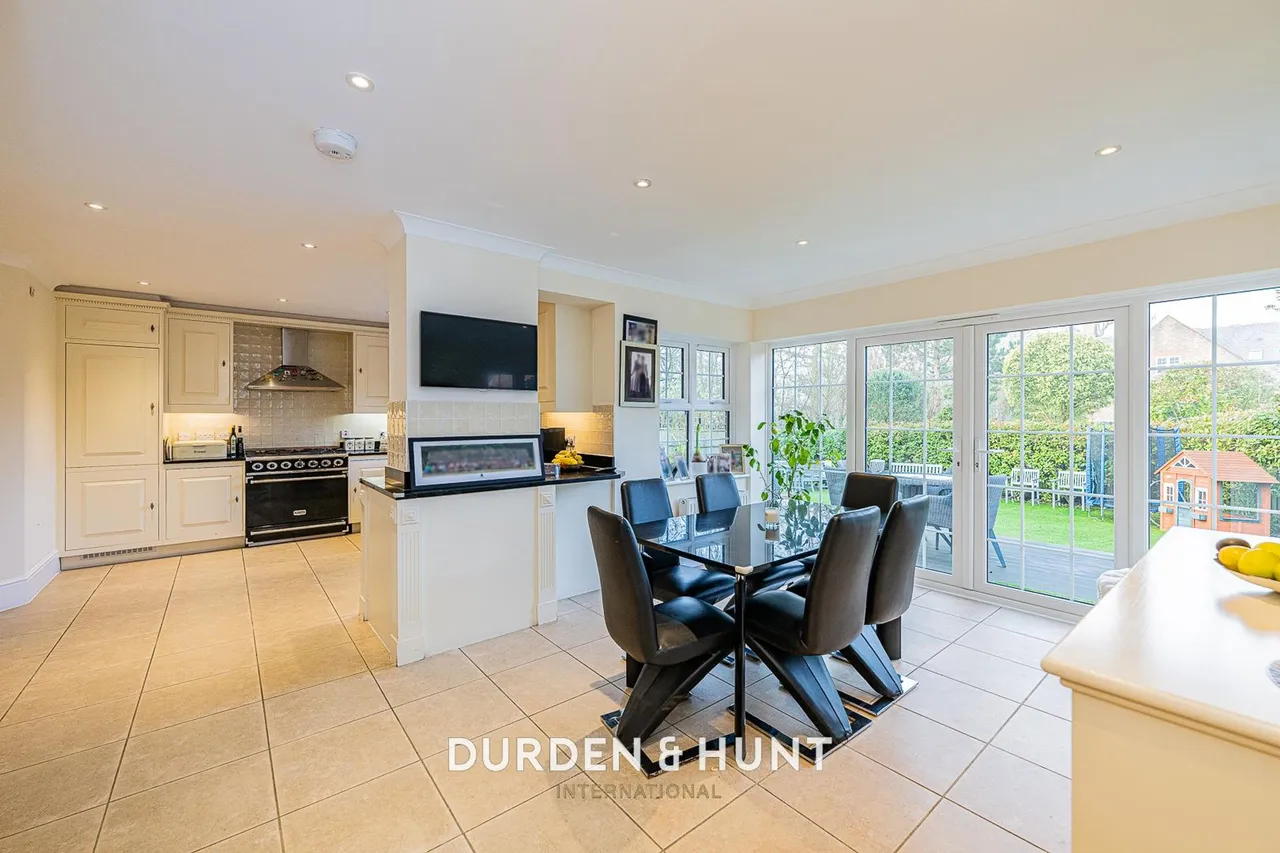 Regents Drive, Woodford Green, IG8, photo 7