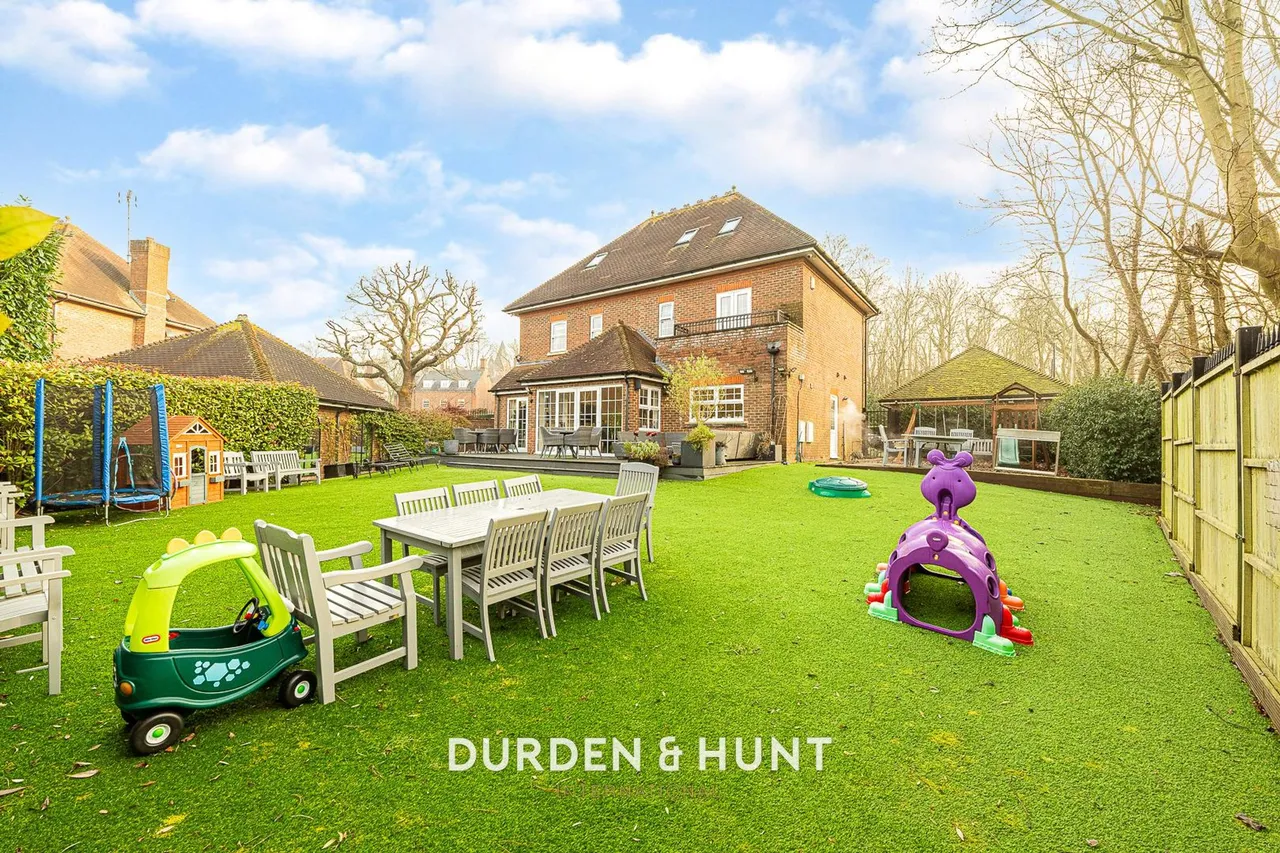Regents Drive, Woodford Green, IG8, photo 36