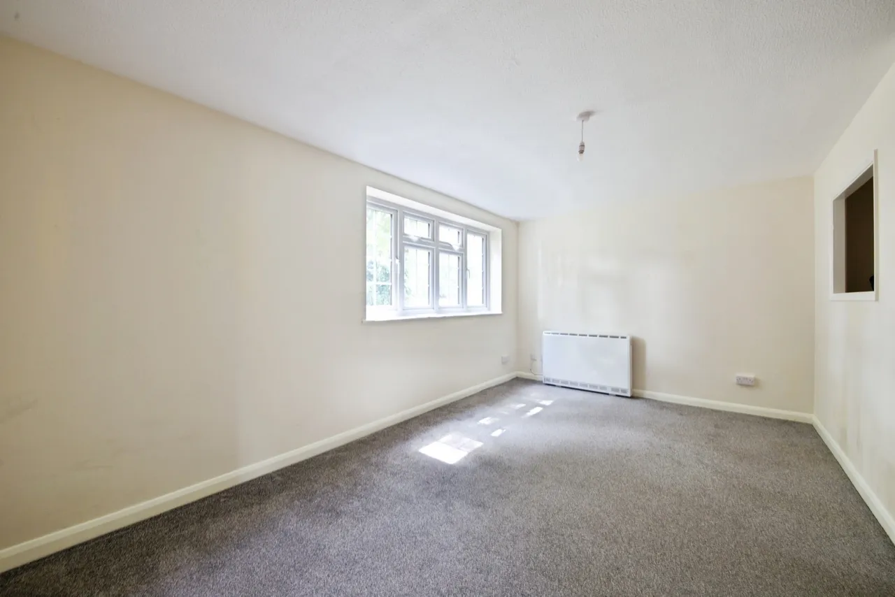 Barkwood Close, Romford, RM7, photo 8
