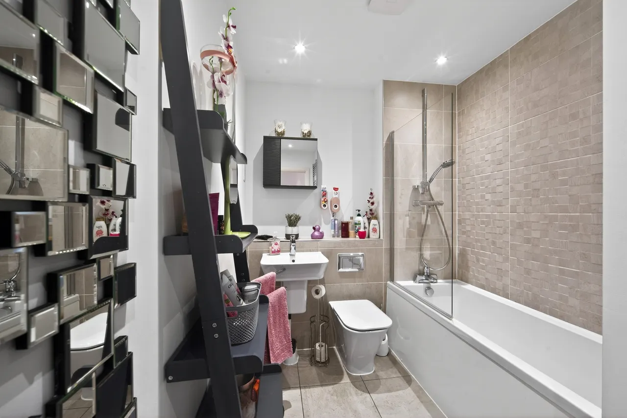Cuthbert Close, Maidstone, ME15, photo 20