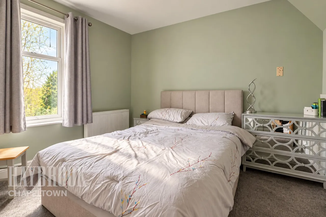 Bellhouse Road, Sheffield, photo 7